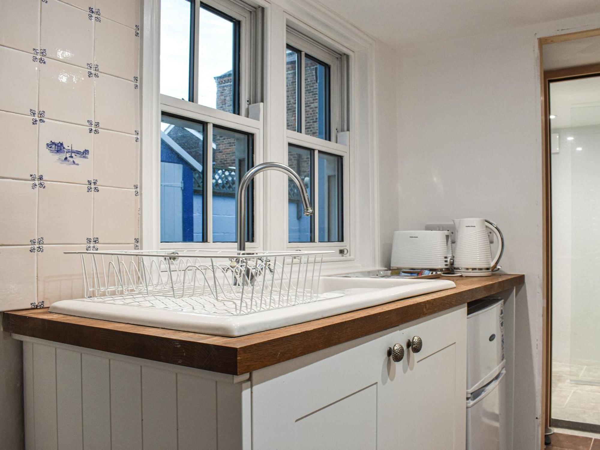 Whitby Bliss Villa ภายนอก รูปภาพ