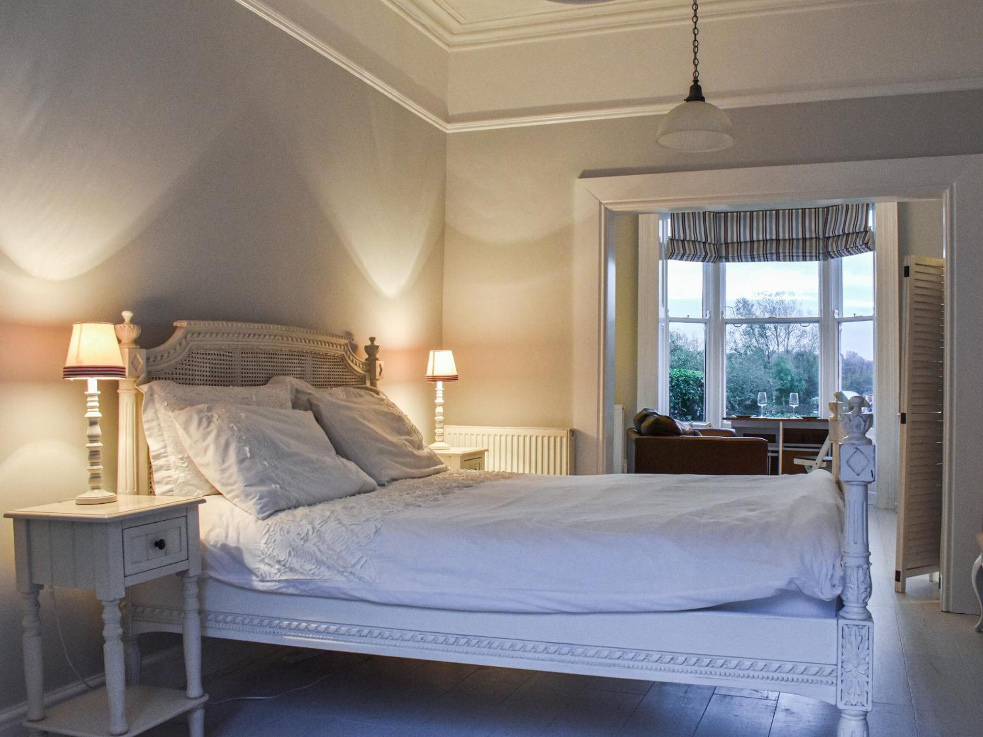 Whitby Bliss Villa ภายนอก รูปภาพ